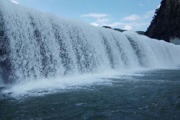 户外团建庄河冰峪沟